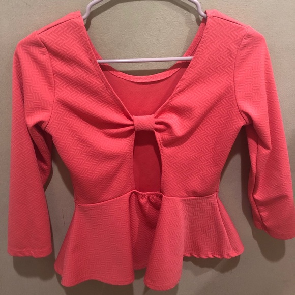 Top - Picture 2 of 2